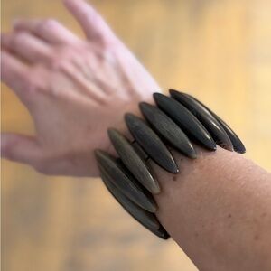 Bohemian Vintage Horn elasticized Bangle, beautiful and original!